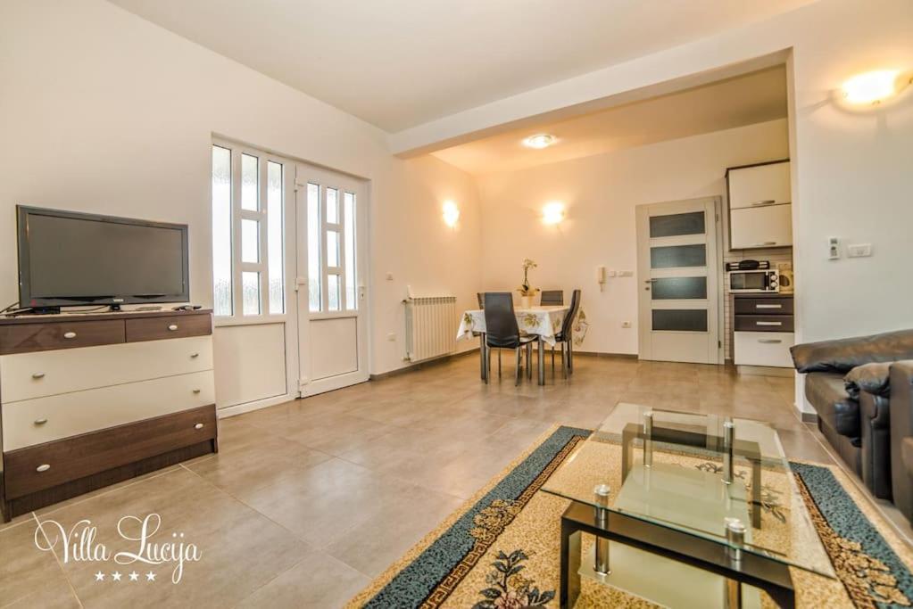Villa Lucija PUY 외부 사진