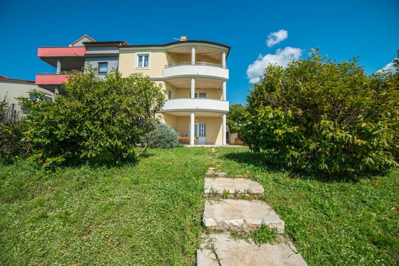 Villa Lucija PUY 외부 사진